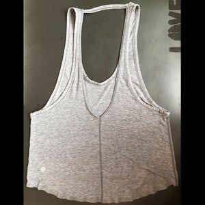 Lululemon tank size 4